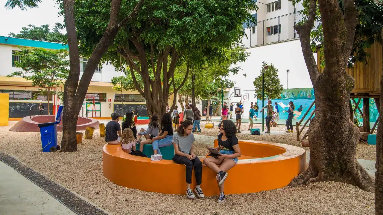 PATIO-ESCOLA-DA-SERRA-BH-5